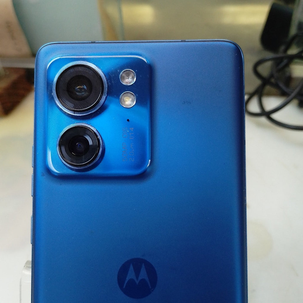 CELULAR MOTOROLA EDGE 40 XT2303-2 (2023) 256 GB 8 GB RAM (SEMINUEVO)