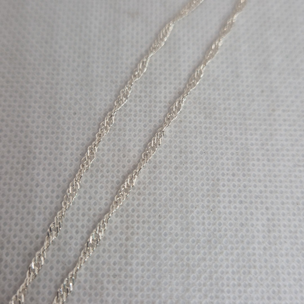 CADENA, DIJE PLATA 5.9 GRMS (SEMINUEVO)
