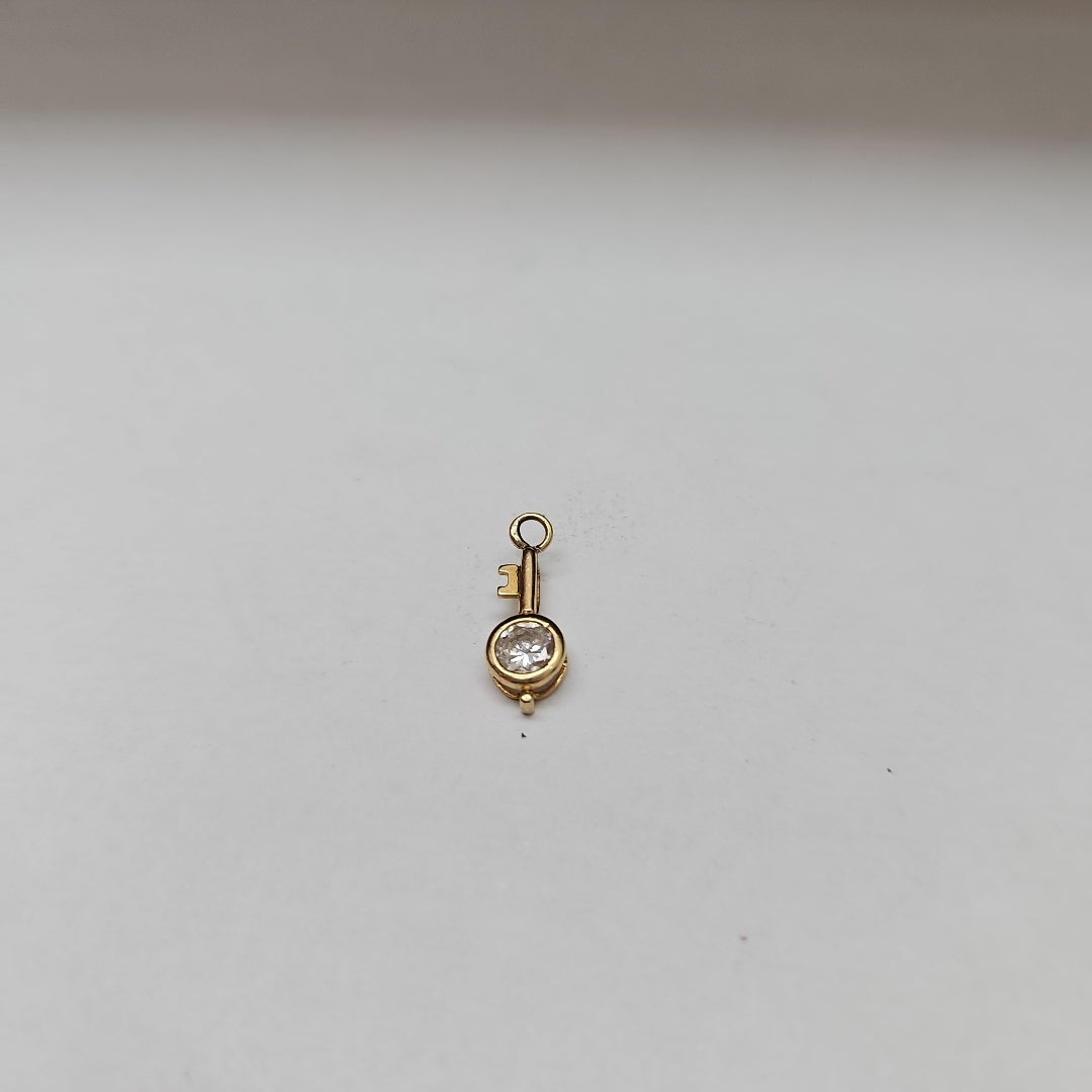 DIJE ORO 10 K 0.6 GRMS (SEMINUEVO)