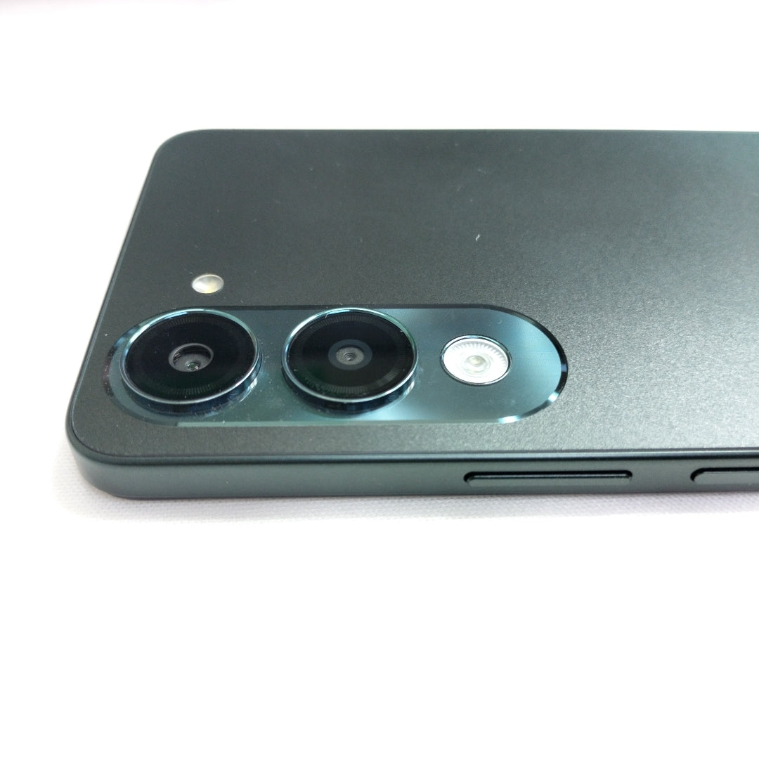 CELULAR VIVO Y04 V2430 (2025) 256 GB 4 GB RAM (SEMINUEVO)