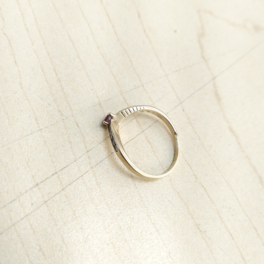ANILLITO ORO 18 K 2.2 GRMS (SEMINUEVO)