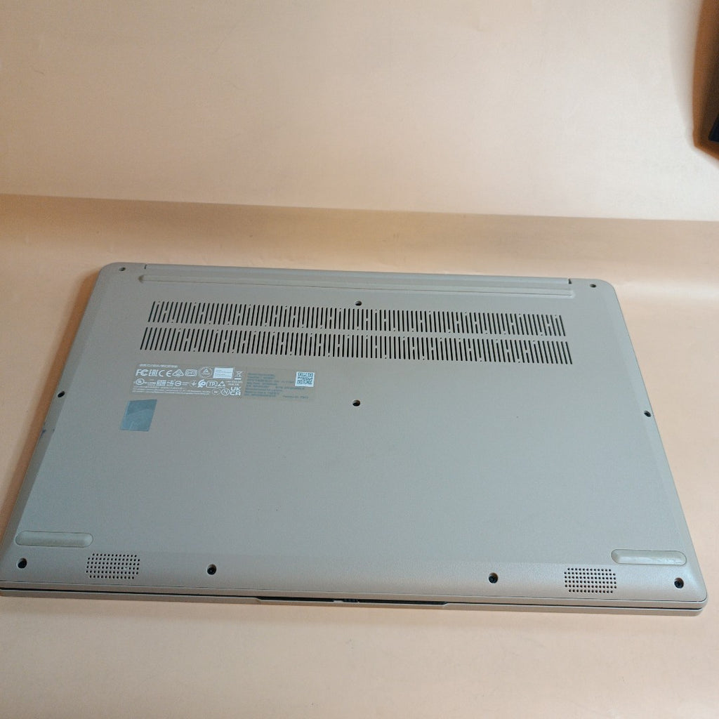 LAPTOP LENOVO IDEAPAD 1 15AMN7 (2024) 256 GB SSD 8 GB RAM (SEMINUEVO)