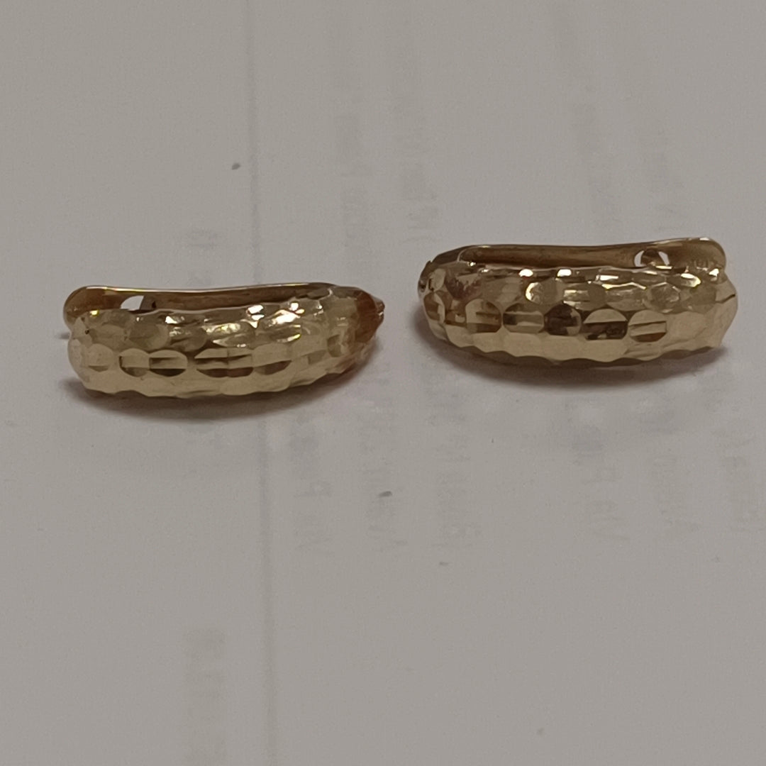 ARETES PAR ORO 14 K 2.8 GRMS (SEMINUEVO)