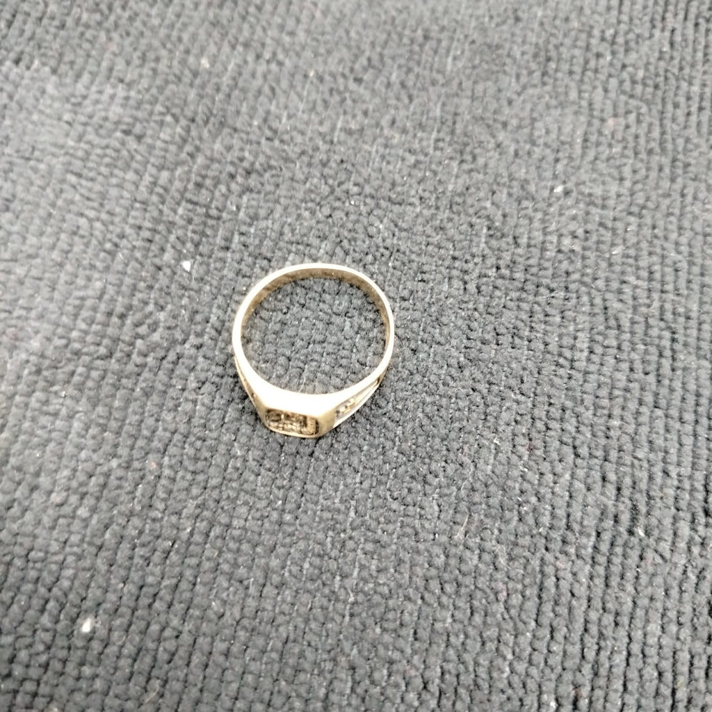 ANILLO DE GRADUACIÓN ORO 10 K 4 GRMS (SEMINUEVO)