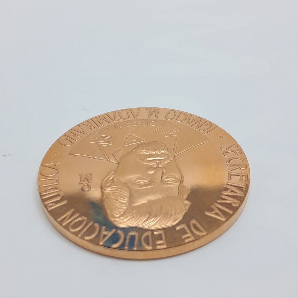 MEDALLA CONMEMORATIVA ORO 21 K 41.9 GRMS (SEMINUEVO)