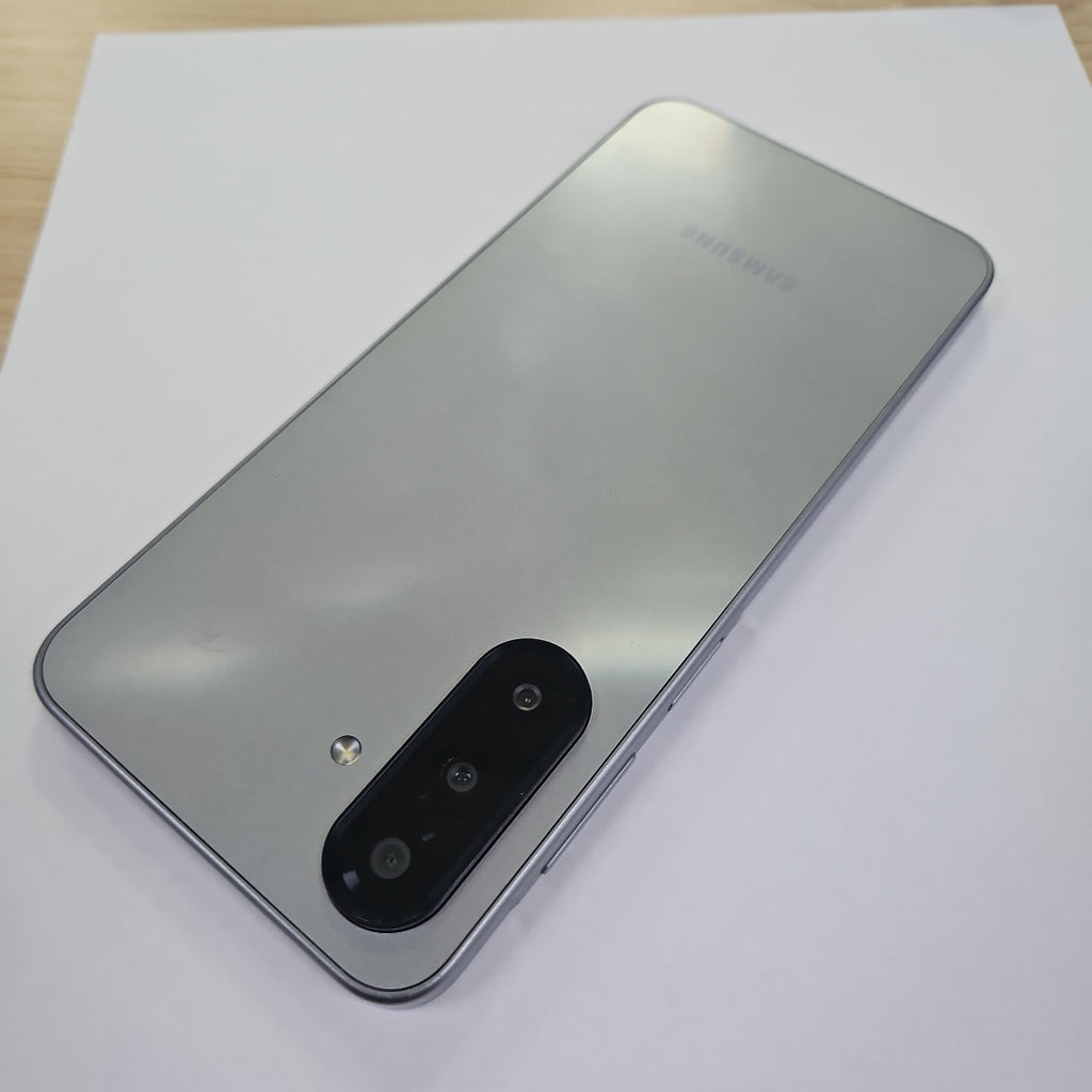 CELULAR SAMSUNG GALAXY A17 SM-A175F (2025) 128 GB 4 GB RAM (SEMINUEVO)