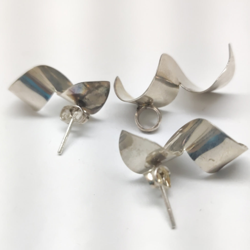 ARETES PAR,DIJE PLATA 4,40 GRMS (SEMINUEVO)