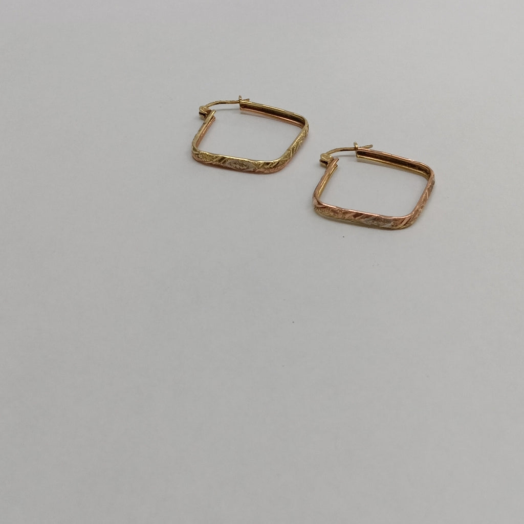 ARRACADAS PAR ORO 14 K 3,20 GRMS (SEMINUEVO)