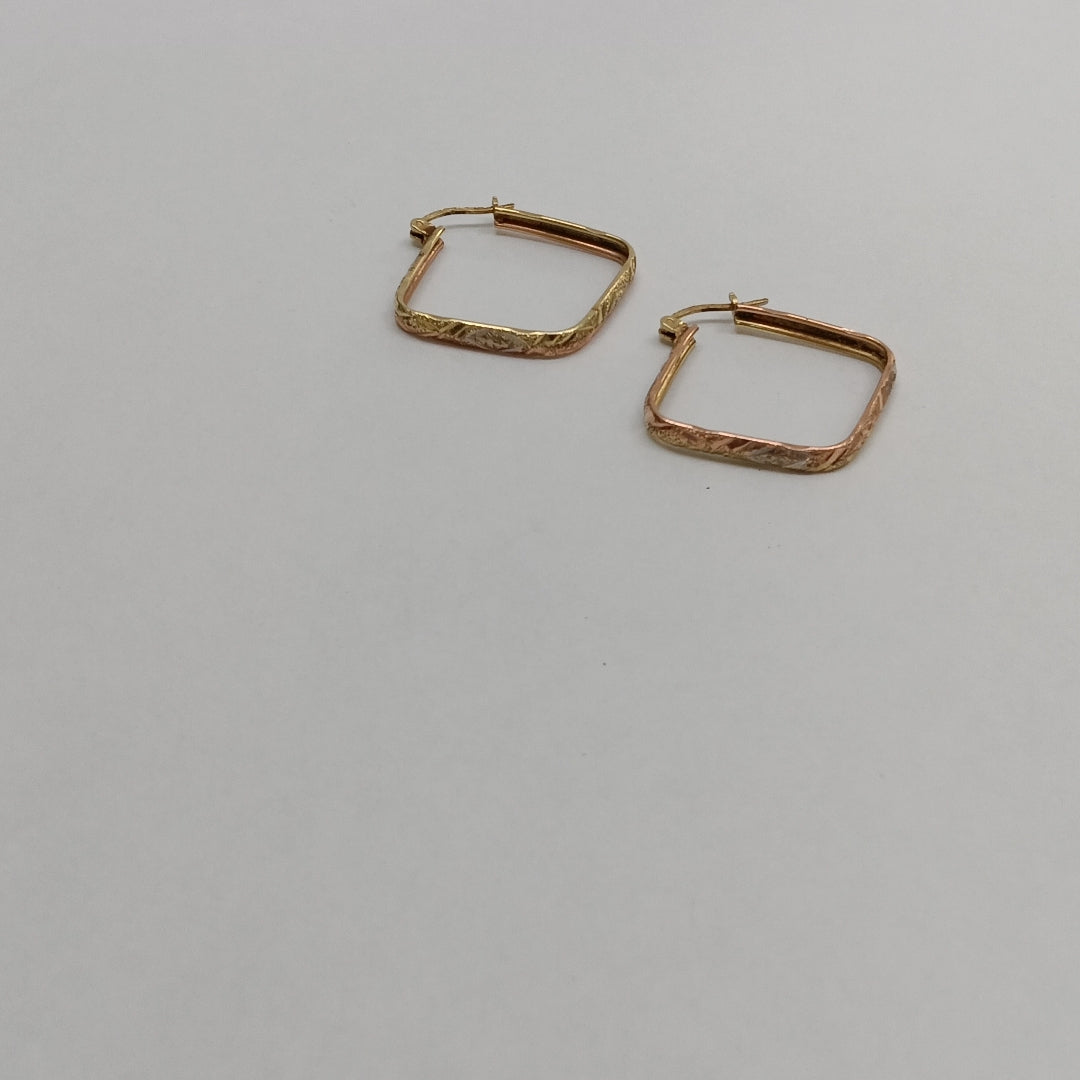 ARRACADAS PAR ORO 14 K 3,20 GRMS (SEMINUEVO)