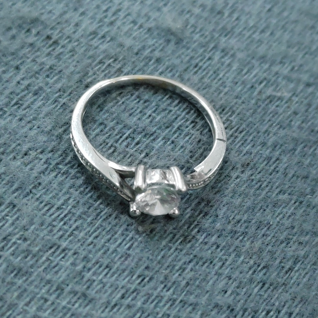 SOLITARIO ORO BLANCO 14 K 1,90 GRMS (SEMINUEVO)