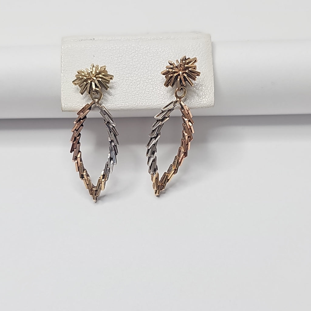 ARETES PAR ORO, ORO COMBINADO 14 K 2.4 GRMS (SEMINUEVO)