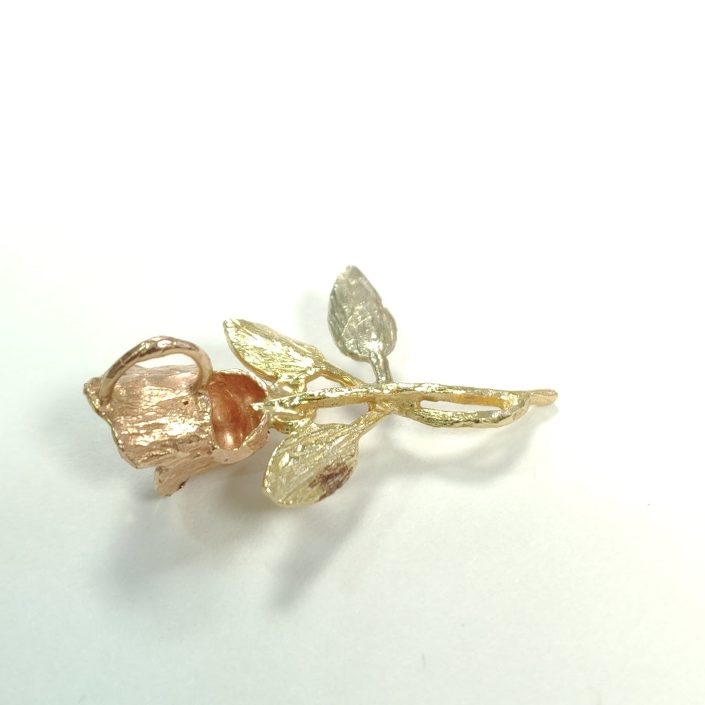 DIJE ORO COMBINADO 10 K 2,20 GRMS (SEMINUEVO)