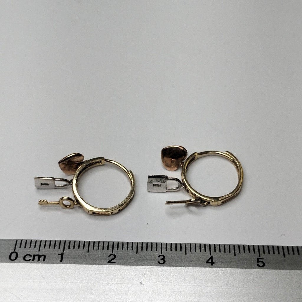 ARETES PAR ORO 14 K 2.3 GRMS (SEMINUEVO)