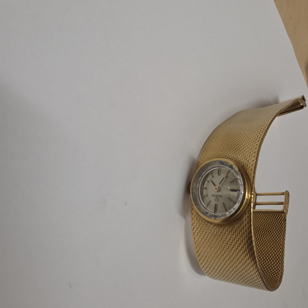 RELOJ CAJA Y PULSO ORO ORO 18 K 46 GRMS (SEMINUEVO)