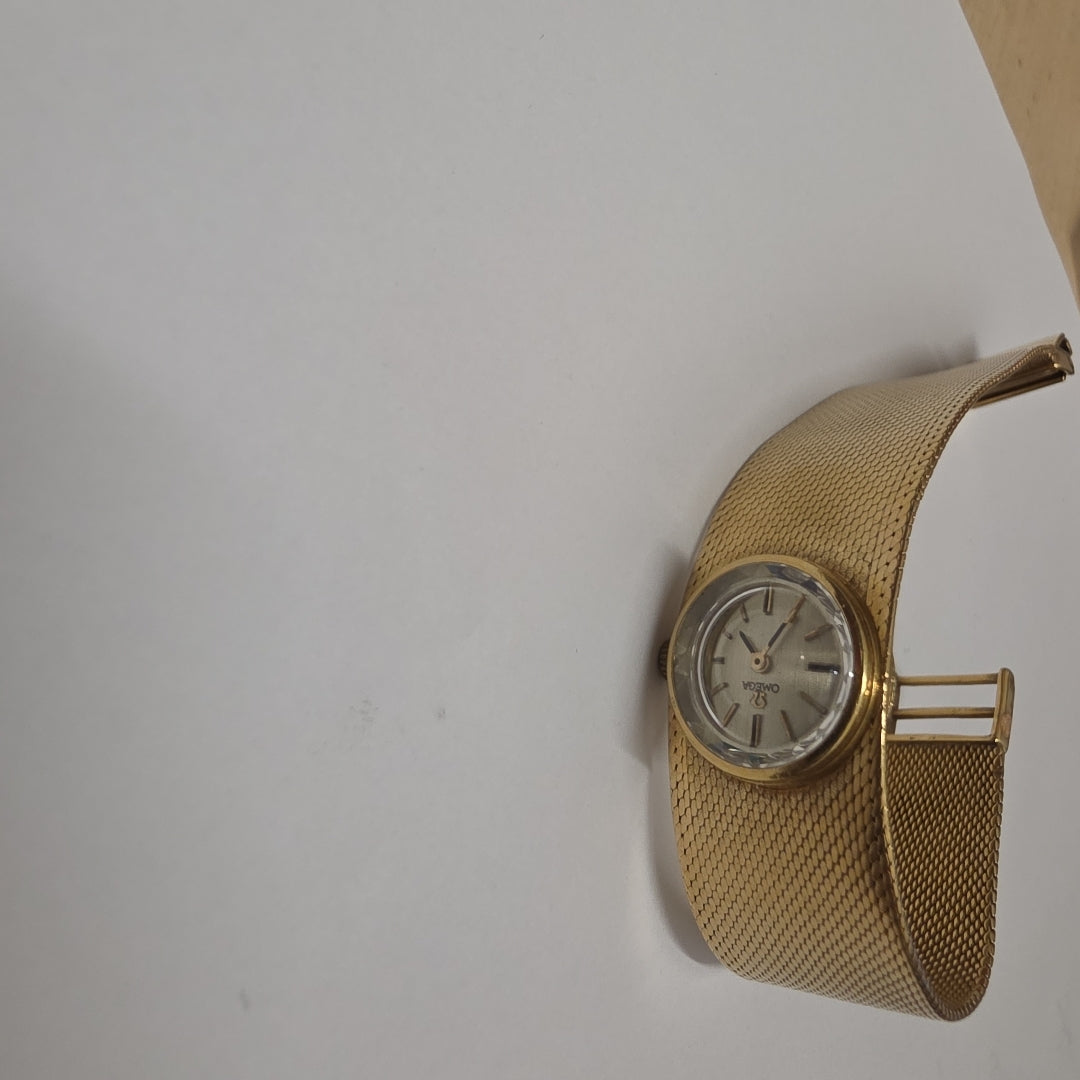 RELOJ CAJA Y PULSO ORO ORO 18 K 46 GRMS (SEMINUEVO)