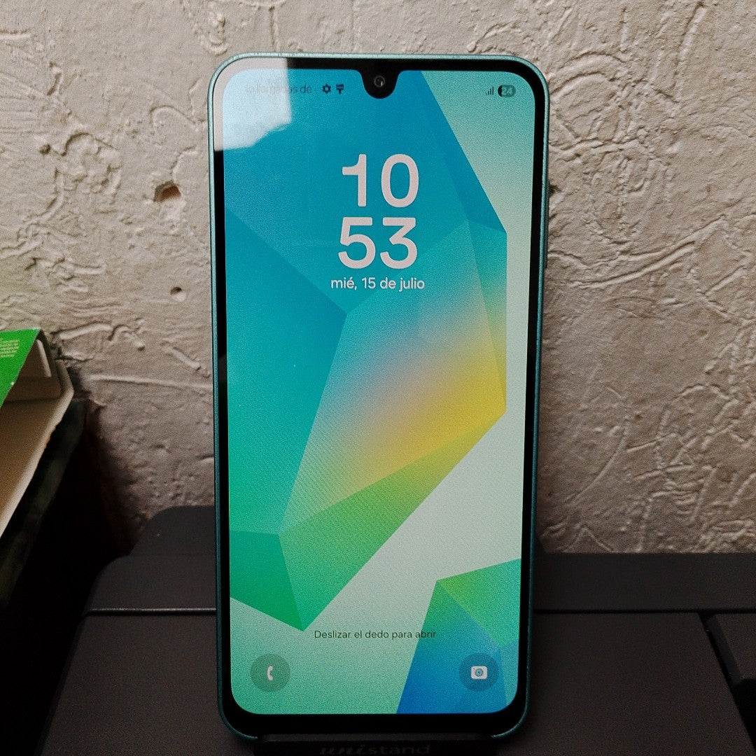 CELULAR SAMSUNG GALAXY A16 5G SM-A166M (2024) 128 GB 6 GB RAM (SEMINUEVO)