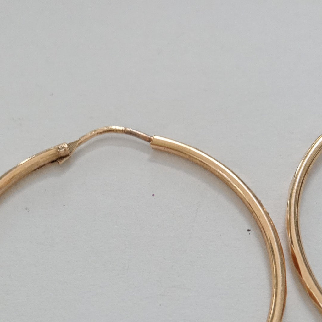 ARRACADAS PAR ORO 10 K 2.1 GRMS (SEMINUEVO)