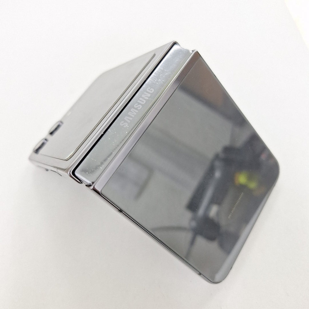 CELULAR SAMSUNG GALAXY Z FLIP 5 SM-F731U1 (2023) 512 GB 8 GB RAM (SEMINUEVO)