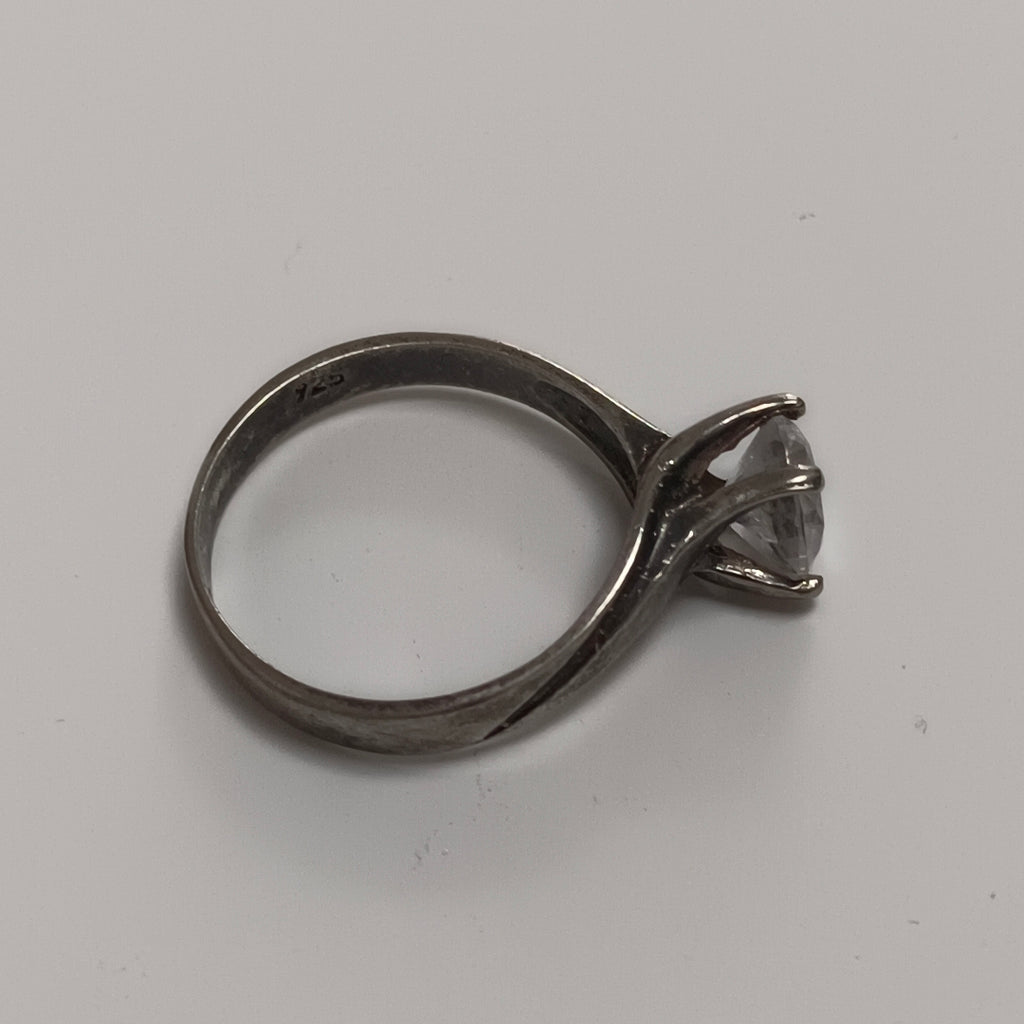 ANILLITO PLATA 2.6 GRMS (SEMINUEVO)