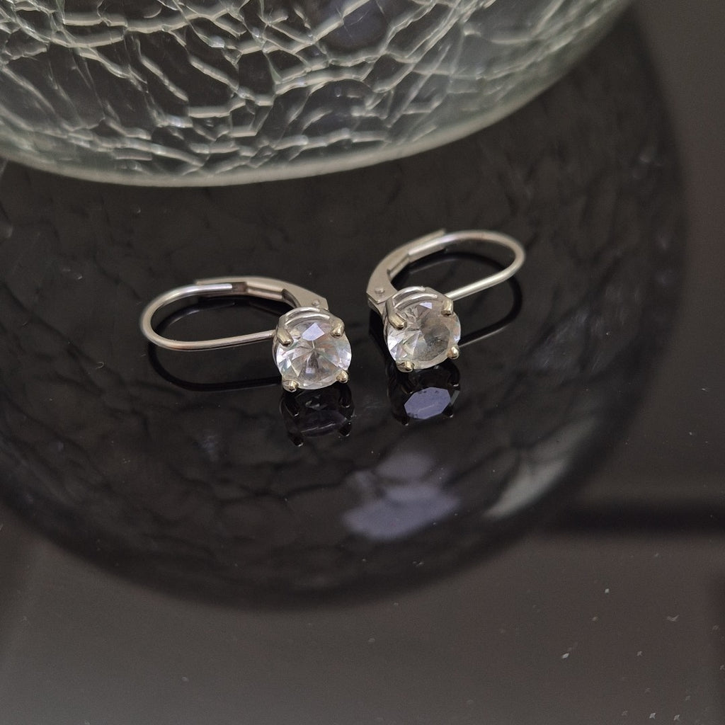 ARETES PAR ORO BLANCO 14 K 1,60 GRMS (SEMINUEVO)
