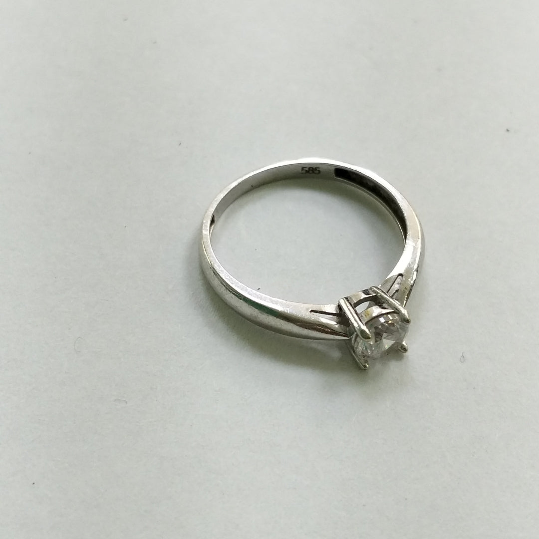 SOLITARIO ORO, ORO BLANCO 14 K 1.8 GRMS (SEMINUEVO)