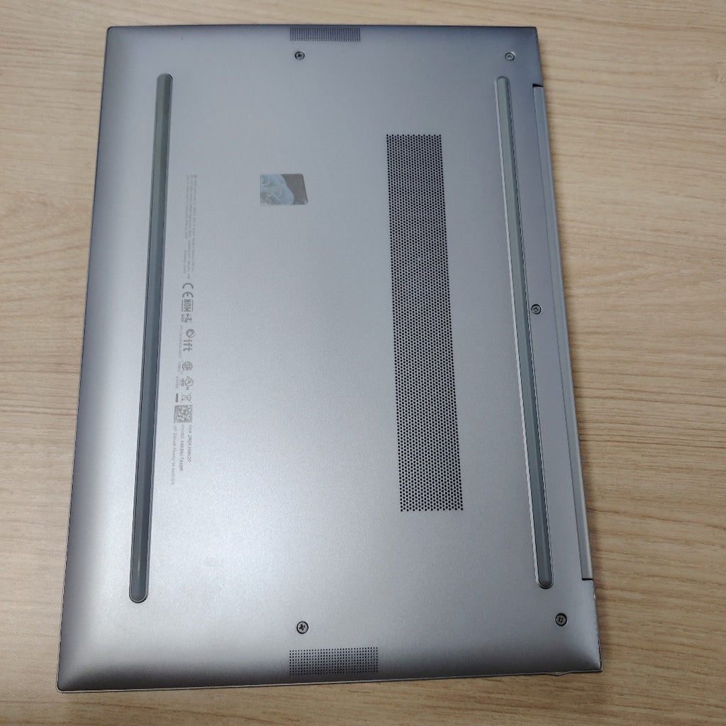 LAPTOP HP ZBOOK FIREFLY 14 G11 (2024) 512 GB SSD 16 GB RAM (SEMINUEVO)