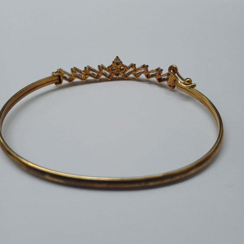 PULSERA RIGIDA ORO 10 K 5.8 GRMS (SEMINUEVO)
