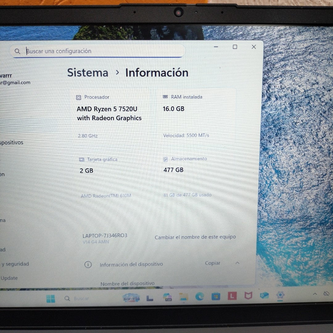 LAPTOP LENOVO V14 G4 AMN (2024) 512 GB SSD 16 GB RAM (SEMINUEVO)