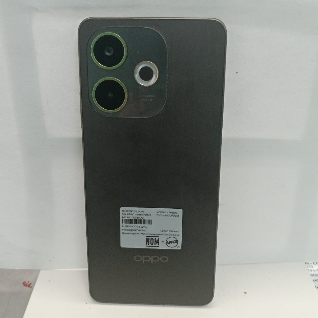 CELULAR OPPO A5 PRO 5G CPH2695 (2025) 256 GB 8 GB RAM (SEMINUEVO)