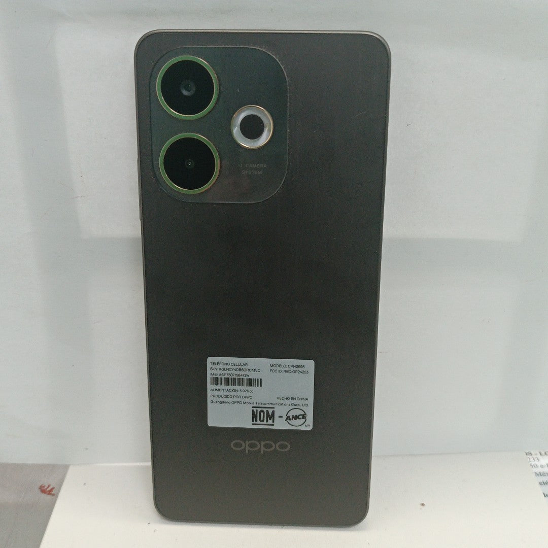 CELULAR OPPO A5 PRO 5G CPH2695 (2025) 256 GB 8 GB RAM (SEMINUEVO)