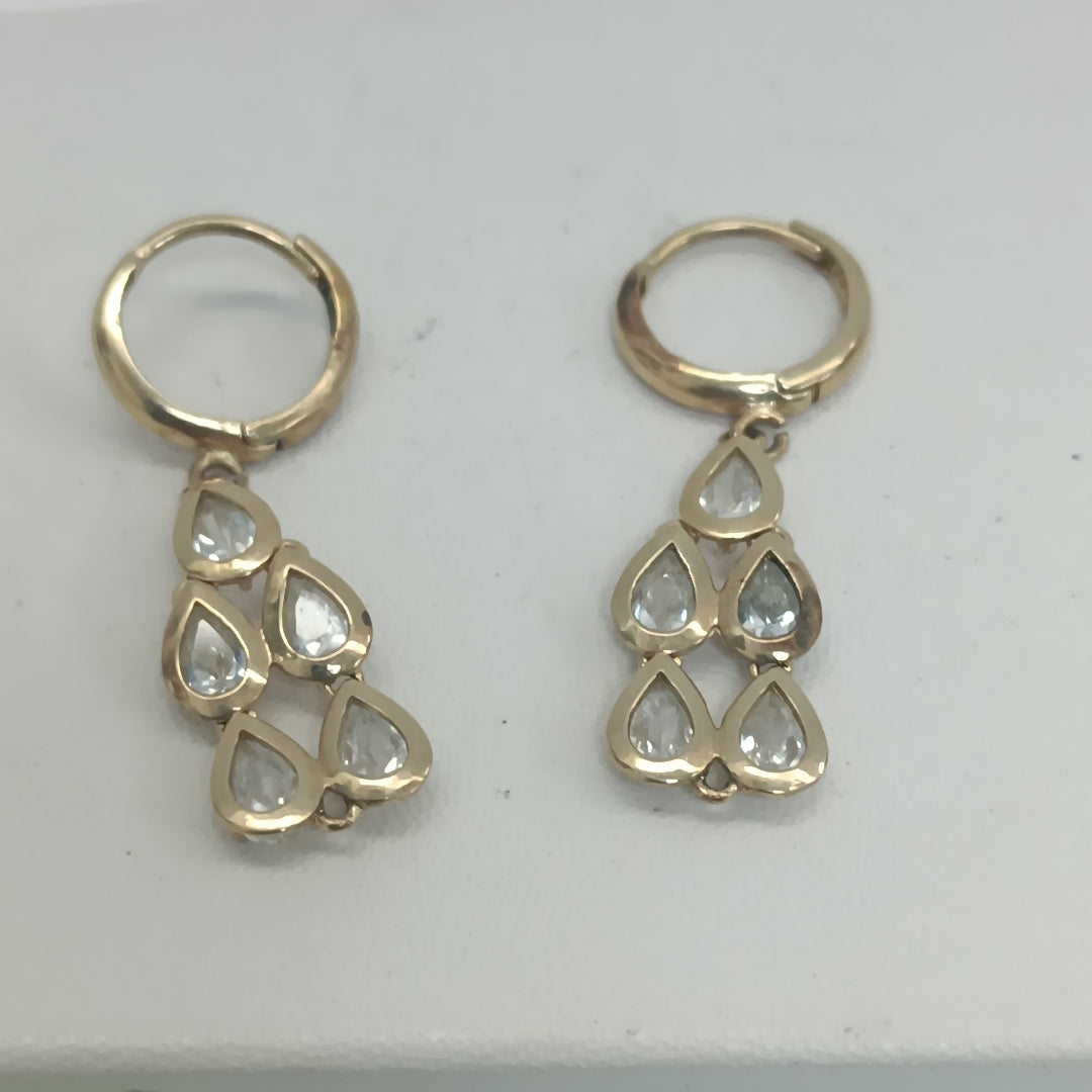 ARRACADAS PAR ORO 14 K 3.1 GRMS (SEMINUEVO)
