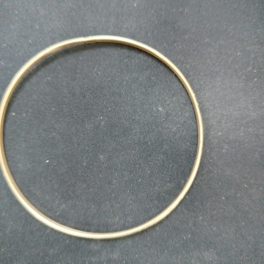 PULSERA RIGIDA ORO 10 K 3.4 GRMS (SEMINUEVO)