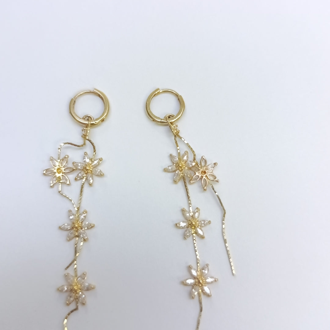 ARETES PAR ORO 14 K 3.4 GRMS (SEMINUEVO)