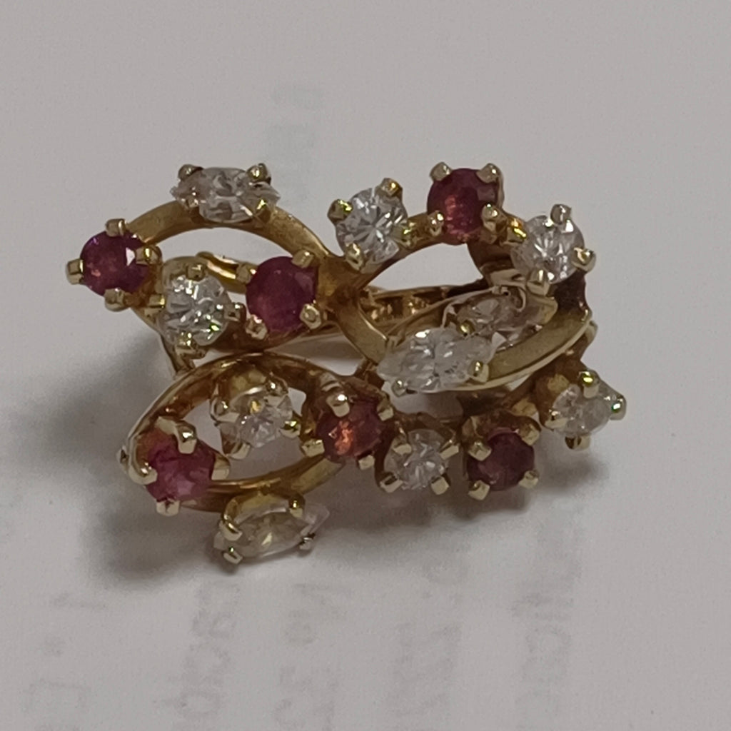 ARETES PAR ORO 14 K 2.6 GRMS (SEMINUEVO)
