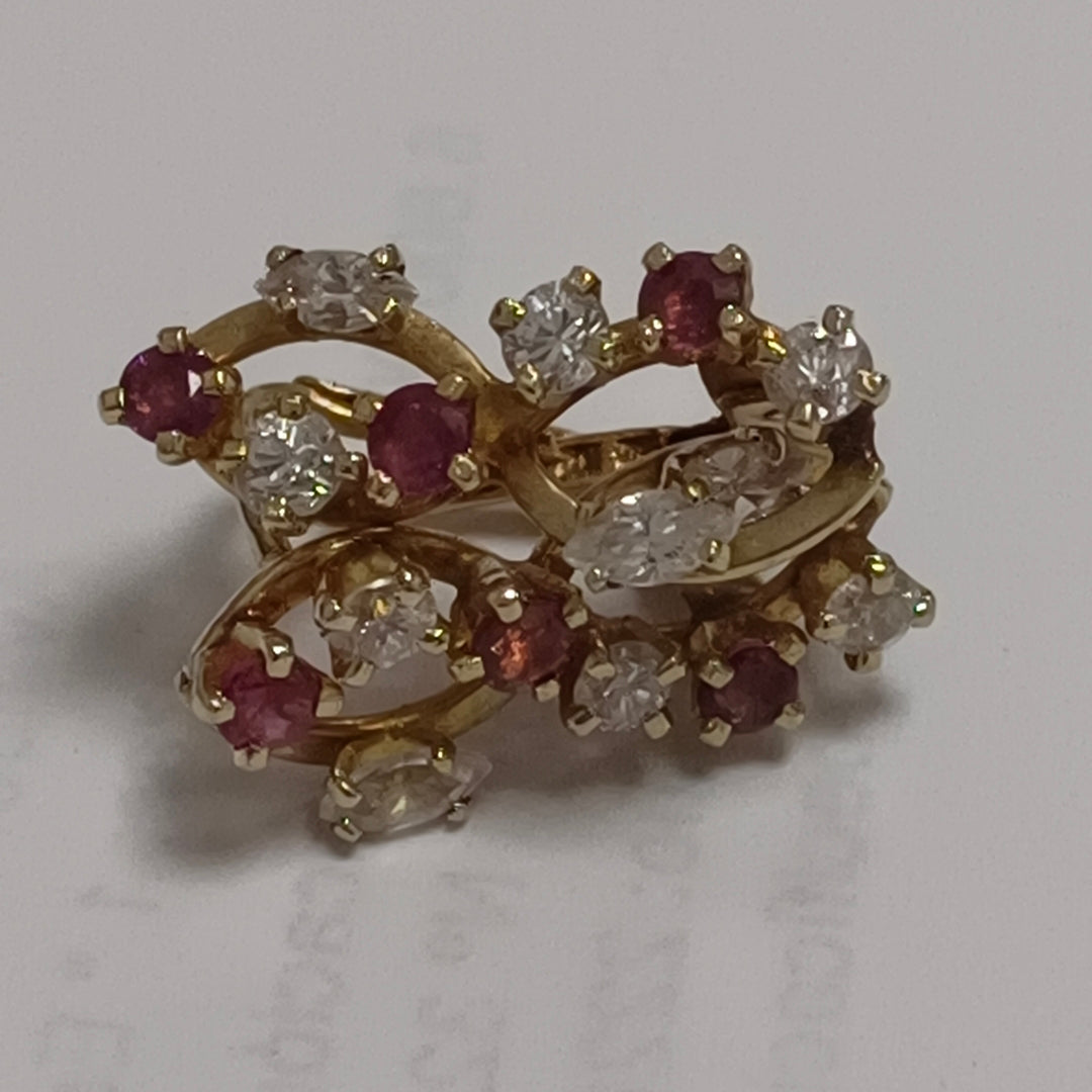 ARETES PAR ORO 14 K 2.6 GRMS (SEMINUEVO)