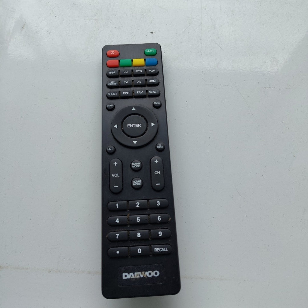 PANTALLA ATVIO ATV-32 32" LED HD (SEMINUEVO)