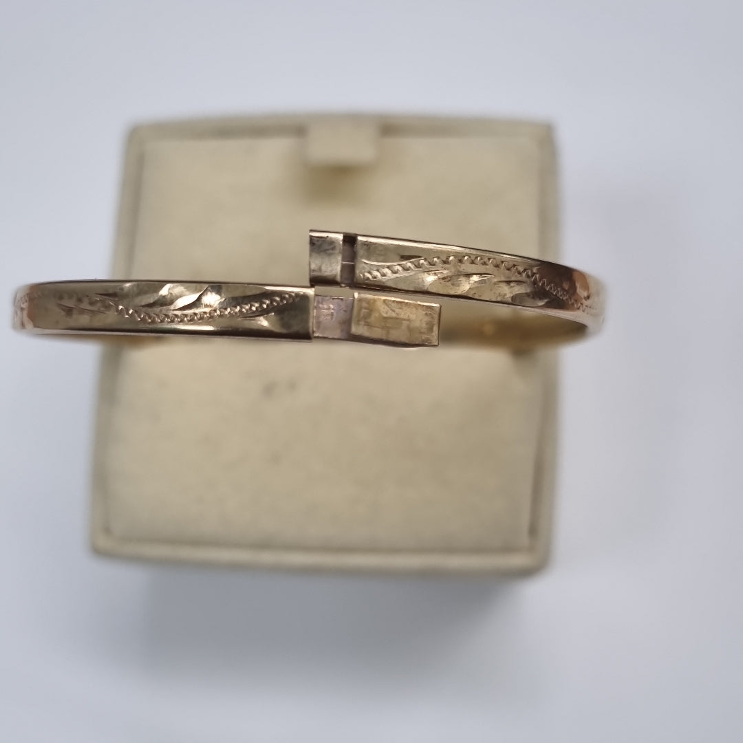 PULSERA RIGIDA ORO 10 K 4.3 GRMS (SEMINUEVO)