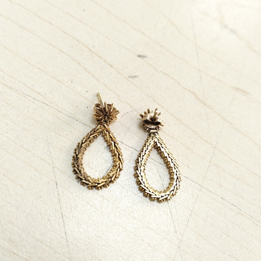 ARETES PAR ORO 10 K 4.6 GRMS (SEMINUEVO)