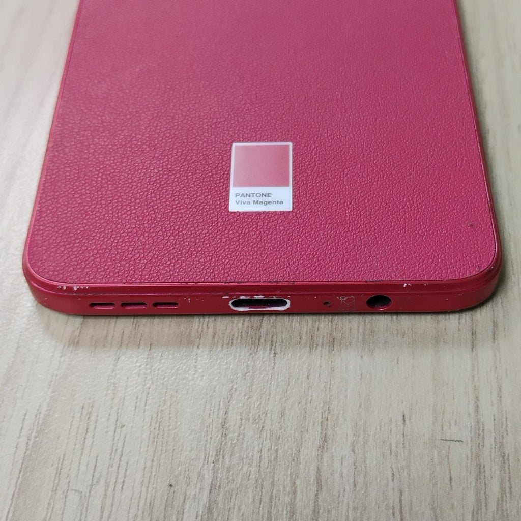 CELULAR MOTOROLA MOTO G84 XT2347-1 (2023) 256 GB 8 GB RAM (SEMINUEVO)