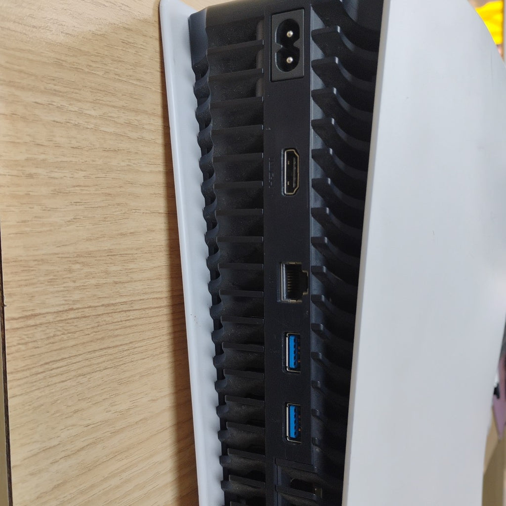 CONSOLA DE VIDEOJUEGO SONY PS5 825 SSD (SEMINUEVO)