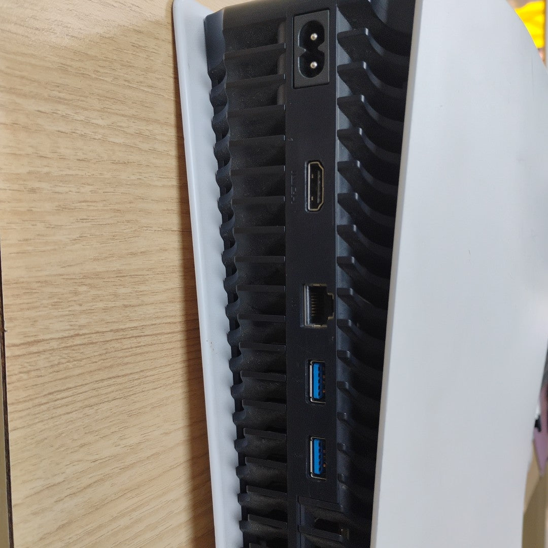 CONSOLA DE VIDEOJUEGO SONY PS5 825 SSD (SEMINUEVO)
