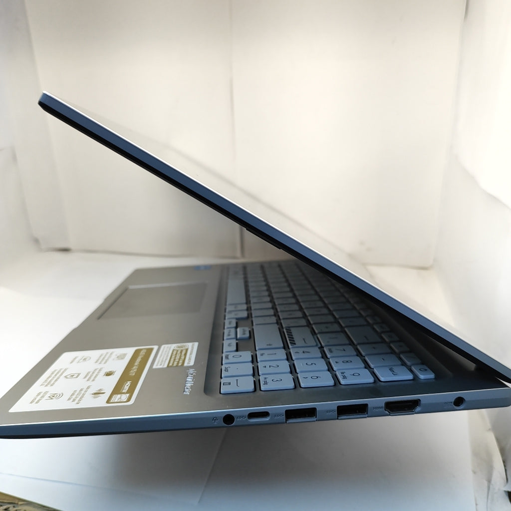 LAPTOP ASUS VIVOBOOK 15 F1504VA-NJ2533W (2025) 512 GB SSD 16 GB RAM (SEMINUEVO)