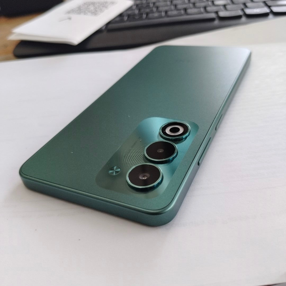 CELULAR OPPO A5 CPH2727 (2025) 256 GB 4 GB RAM (SEMINUEVO)