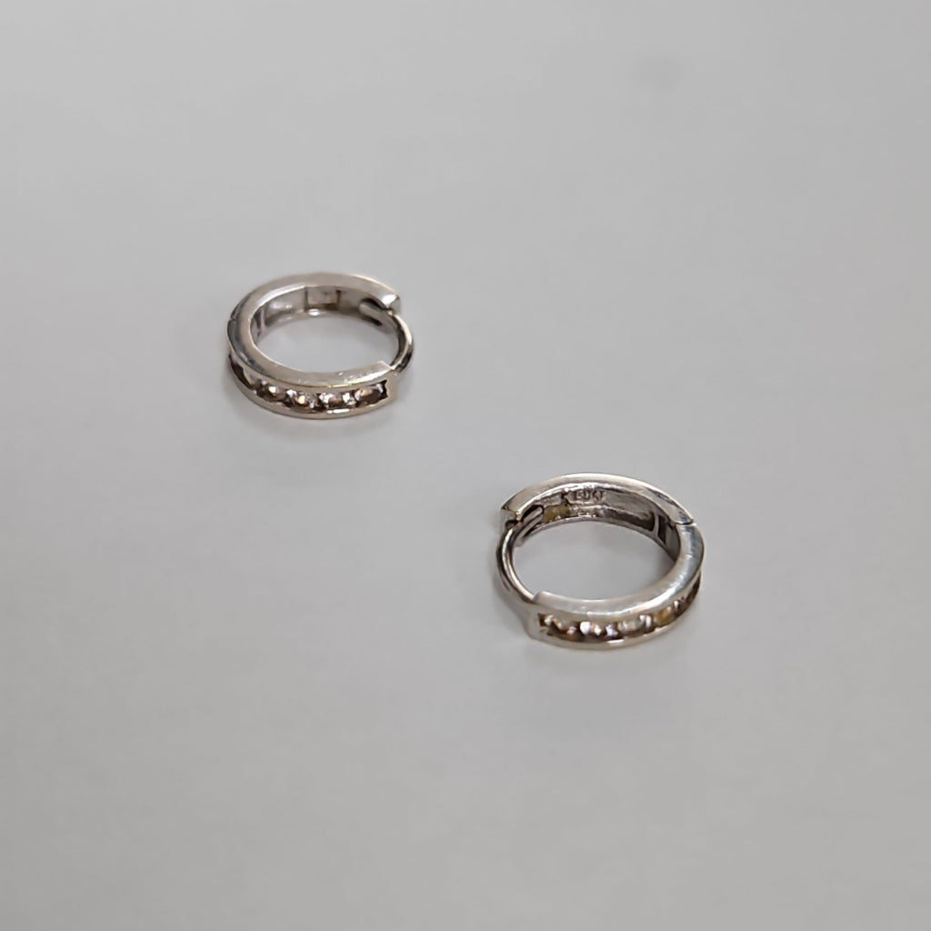 ARRACADAS PAR ORO BLANCO 14 K 1,00 GRMS (SEMINUEVO)