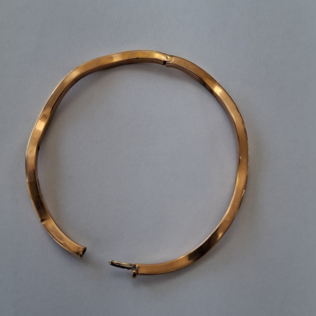 PULSERA RIGIDA ORO 14 K 5.6 GRMS (SEMINUEVO)