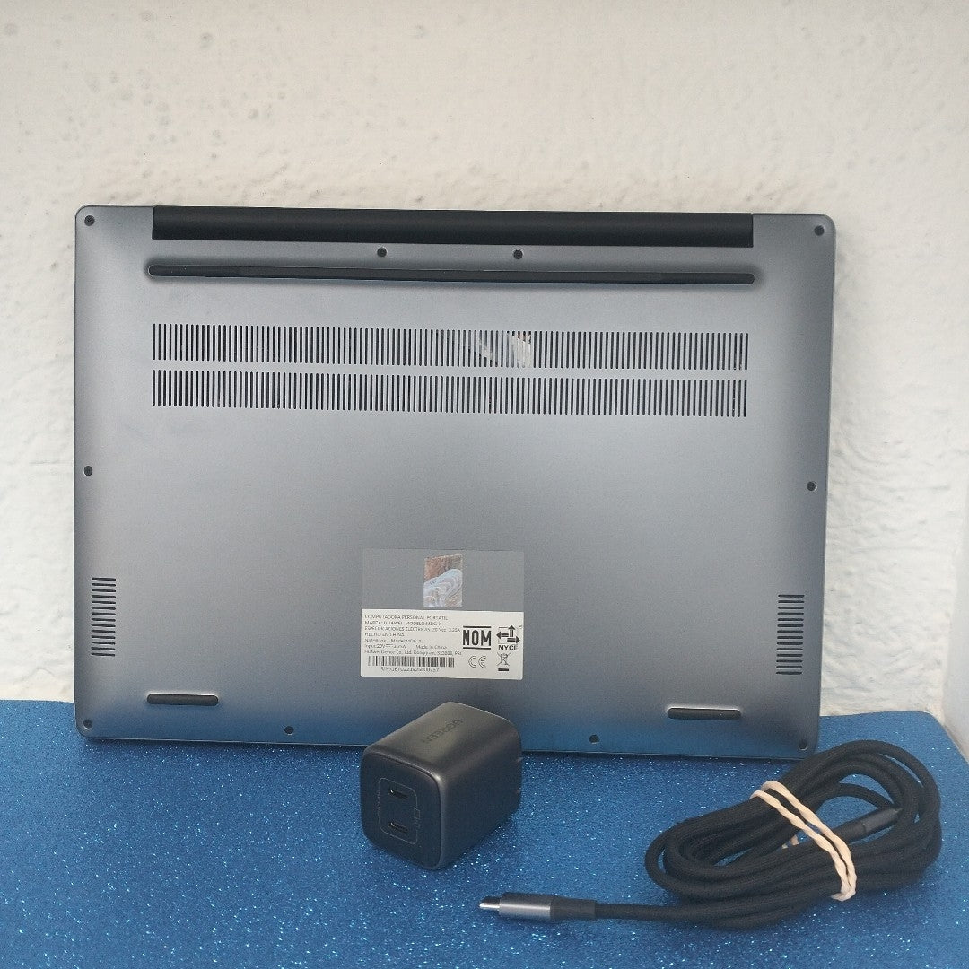 LAPTOP HUAWEI MATEBOOK D14 MDG-X (2023) 1 TB SSD 16 GB RAM (SEMINUEVO)