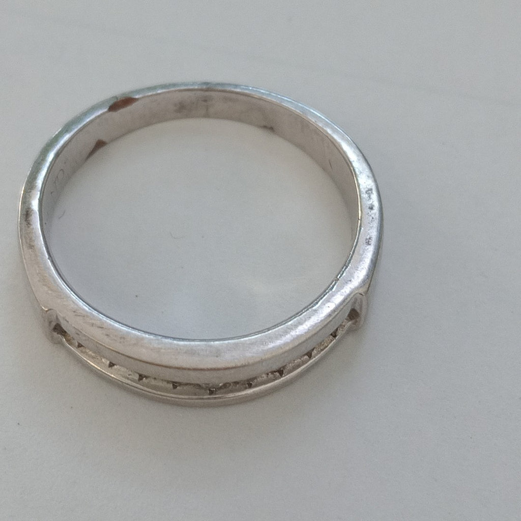 ANILLO ORO, ORO BLANCO 10 K 5.7 GRMS (SEMINUEVO)