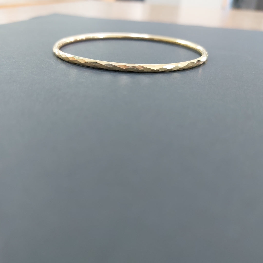 PULSERA RIGIDA ORO 14 K 6.8 GRMS (SEMINUEVO)