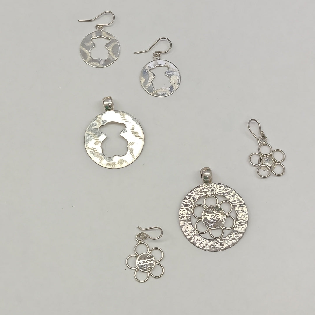 ARETES PAR, DIJE PLATA 61.4 GRMS (SEMINUEVO)