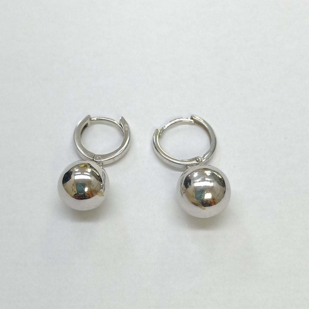 ARETES PAR ORO 14 K 2.8 GRMS (SEMINUEVO)